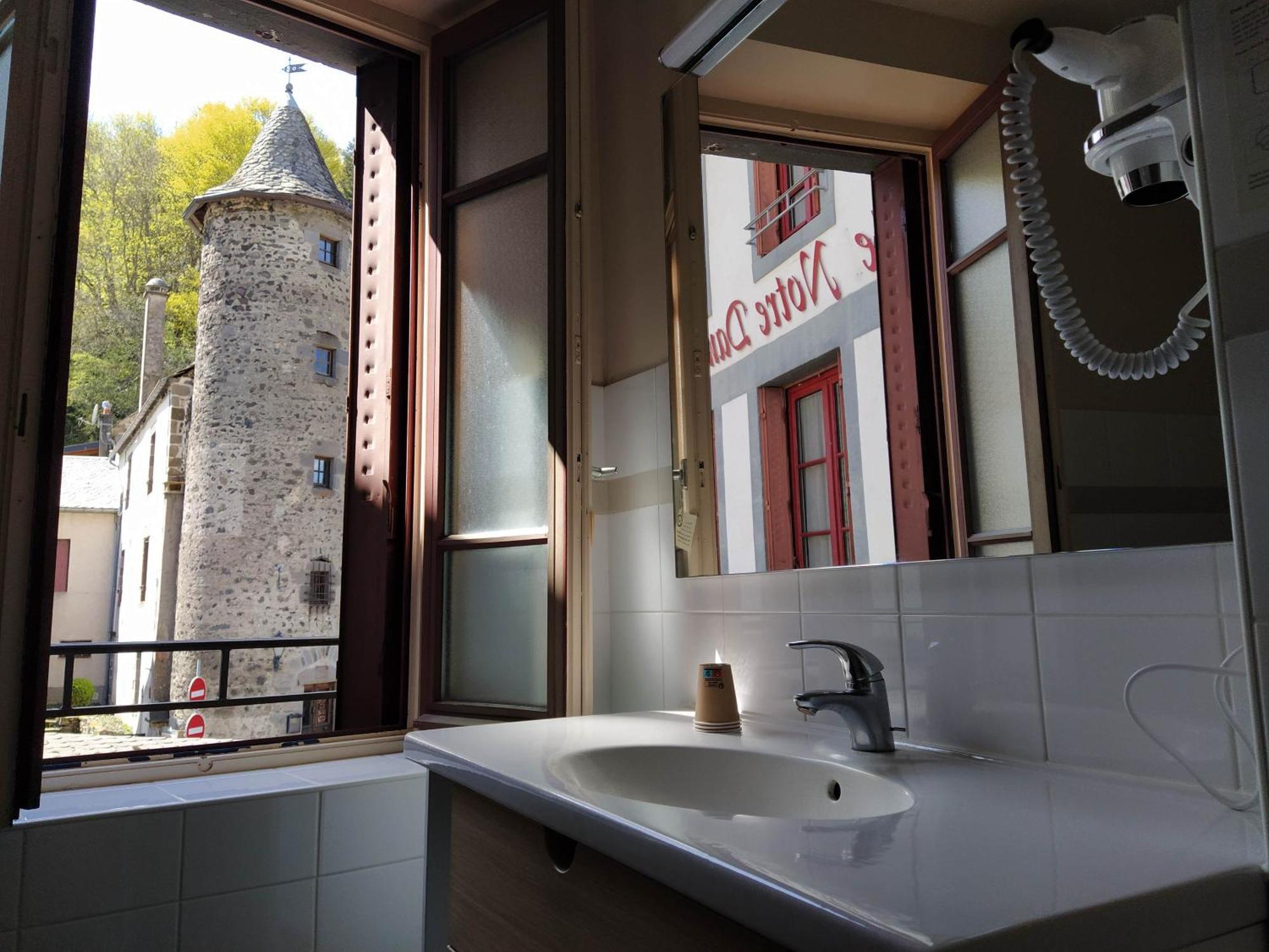 Hotel Restaurant Notre Dame Orcival Εξωτερικό φωτογραφία