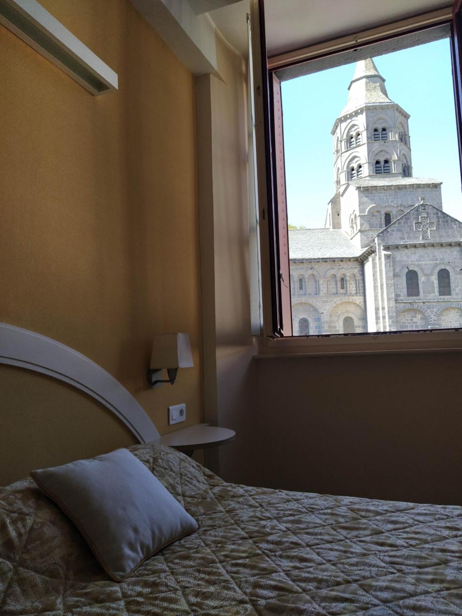 Hotel Restaurant Notre Dame Orcival Εξωτερικό φωτογραφία